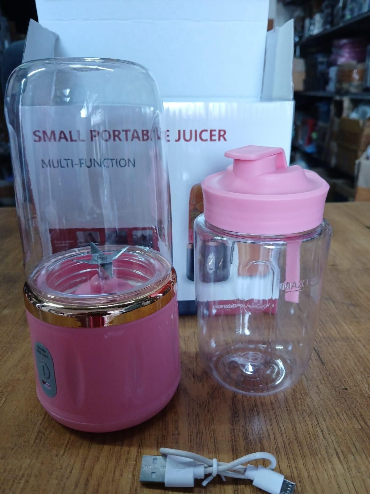 Small Portable Juicer , Blender for Smoothies & Juices